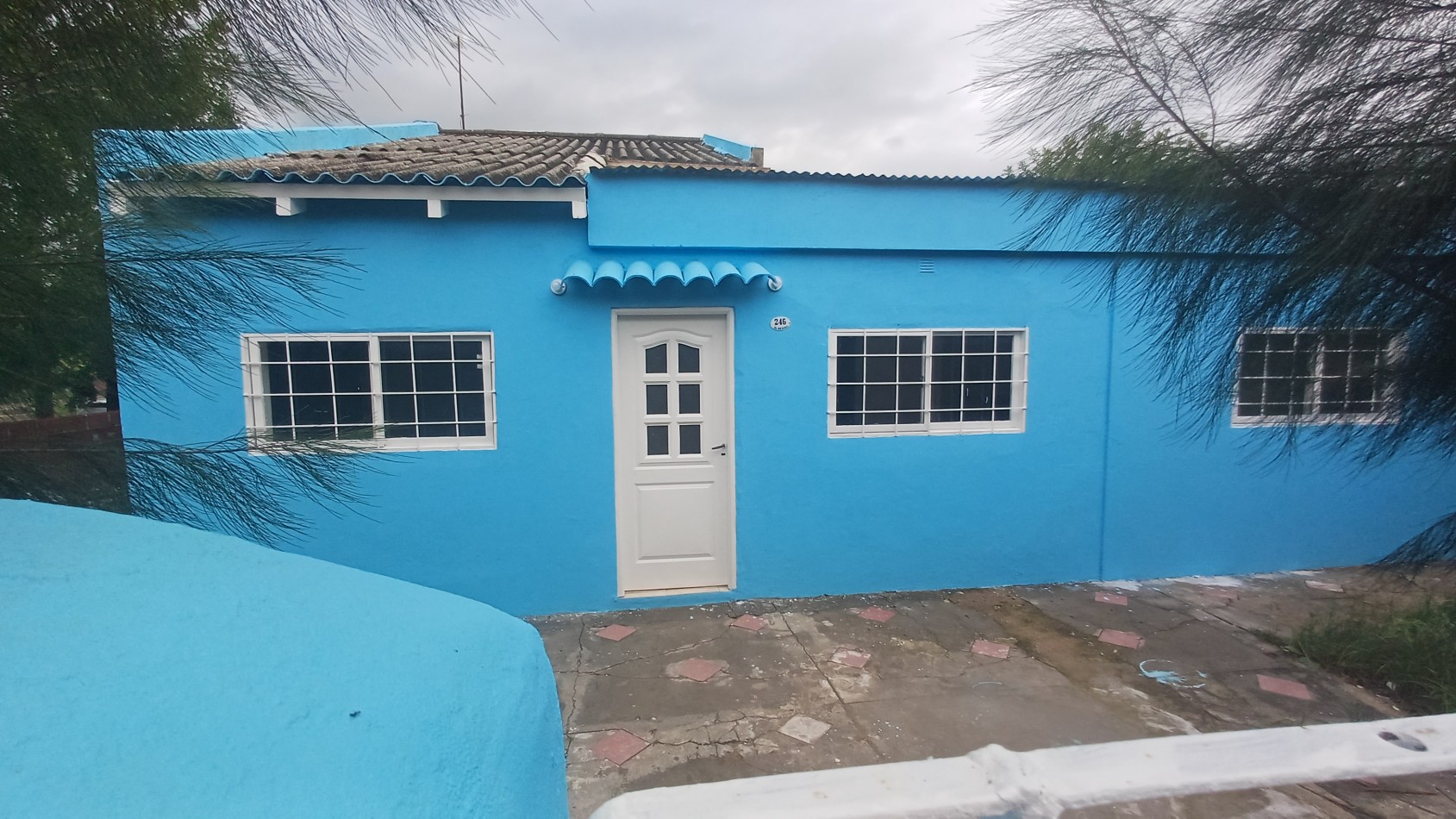 Casa semi centrica dr. Medina 243