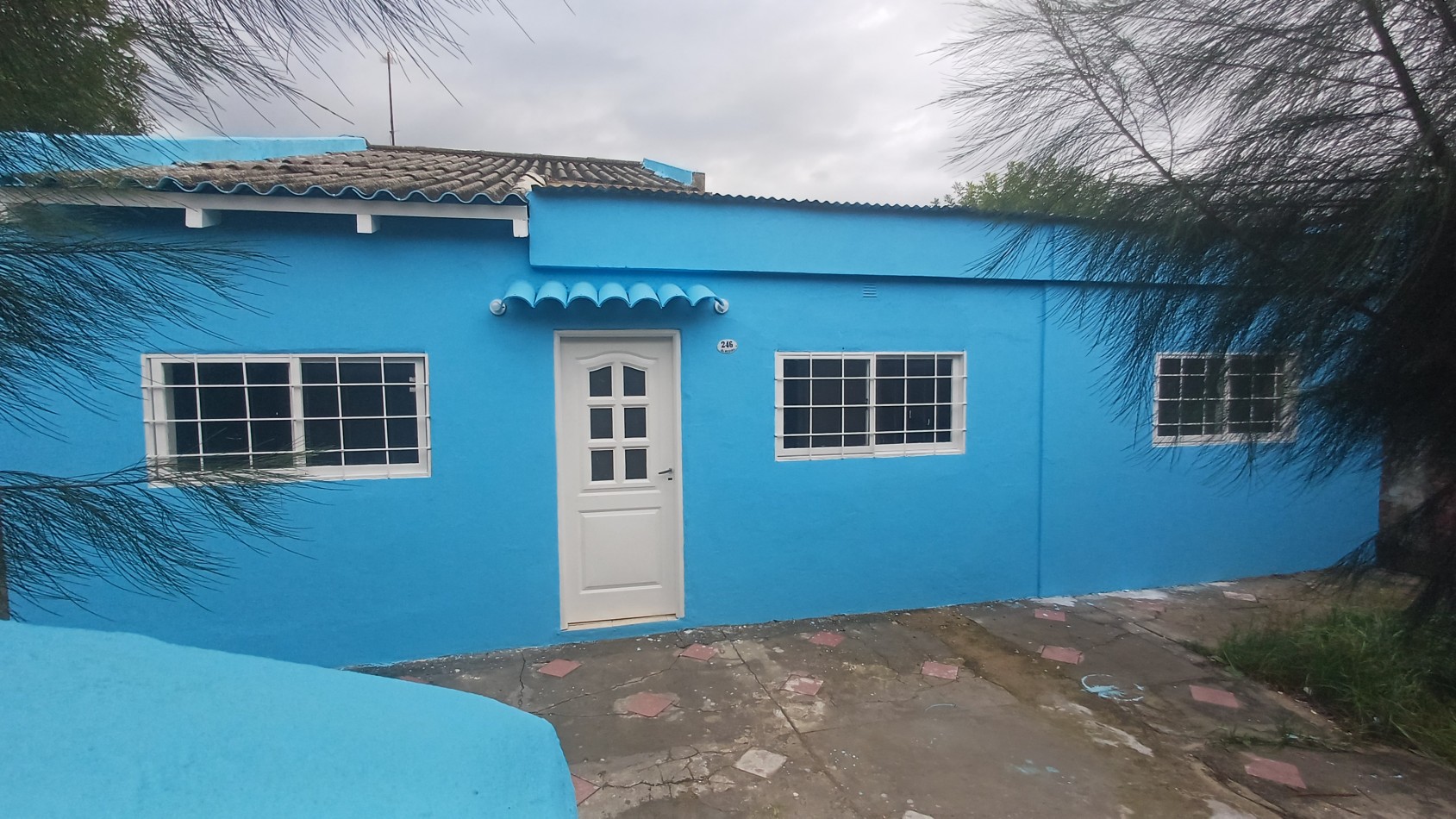 Casa semi centrica dr. Medina 243